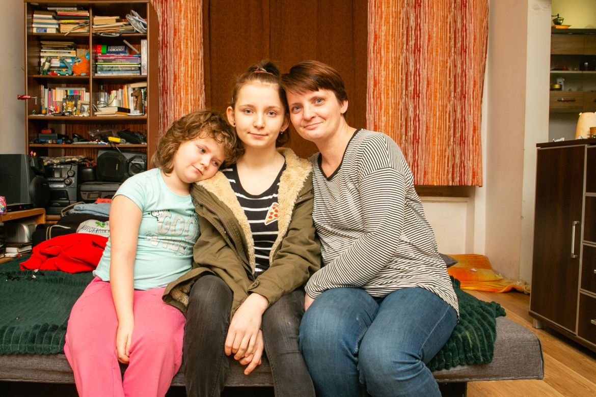 Po interwencji Super Expressu. Ojciec już nie skrzywdzi Julki. Wróciła do domu.