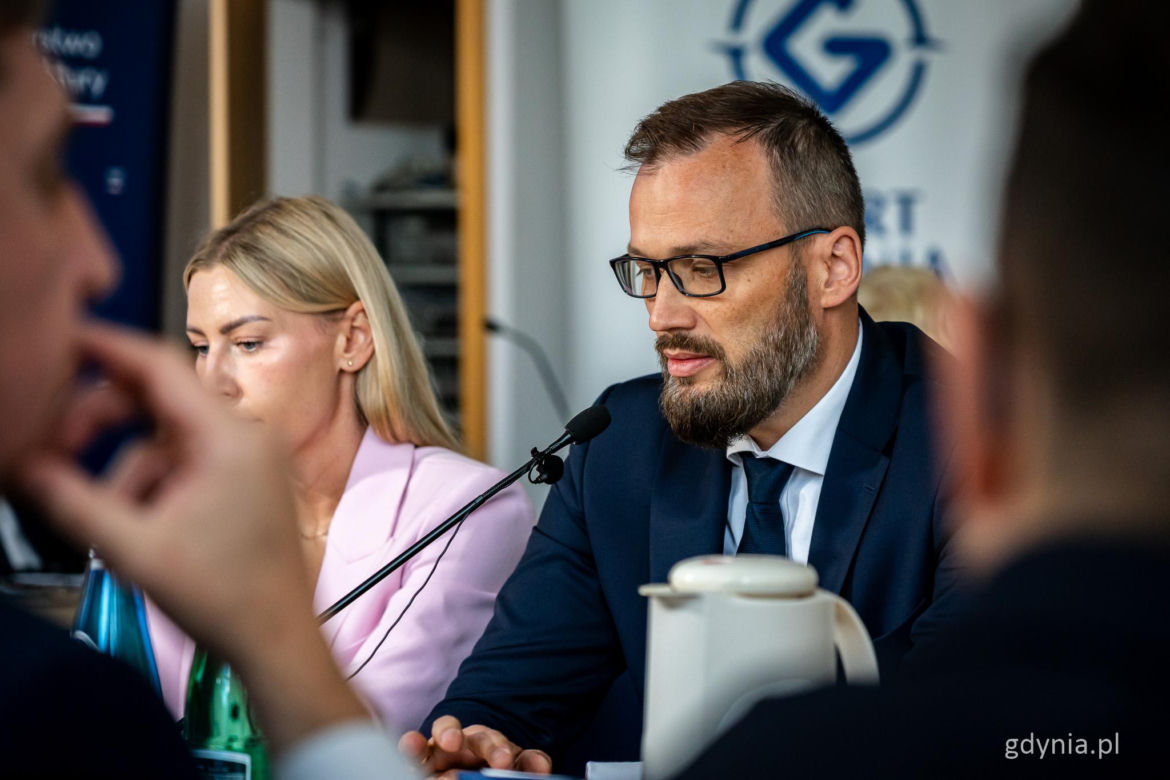 Posiedzenie sejmowej Komisji Infrastruktury w Porcie Gdynia