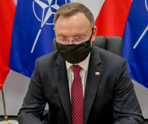 Andrzej Duda w okularach