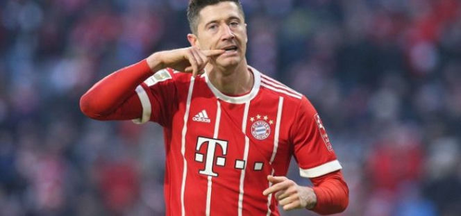 Robert Lewandowski w Realu Madryt - kiedy zagra w królewskich? 
