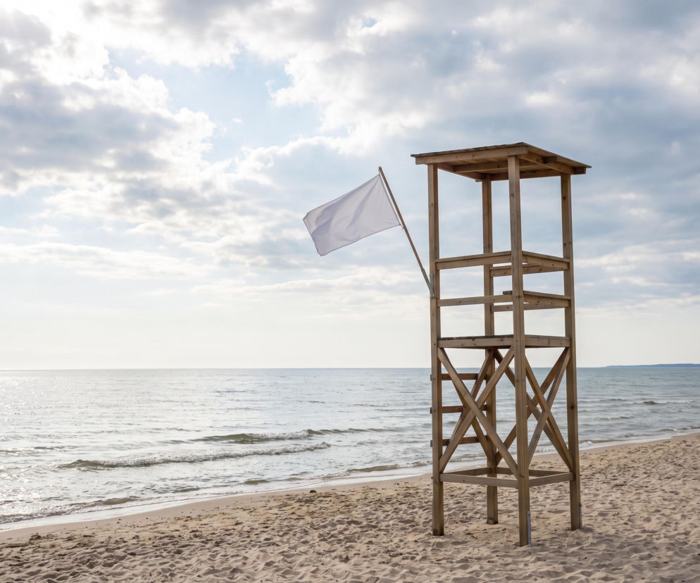 Sinice Chałupy. Czy w Chałupach można się kąpać 14.08? Flaga, warunki pogodowe