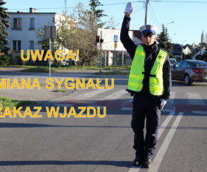 Policja przypomina sygnały i komendy kierujących ruchem