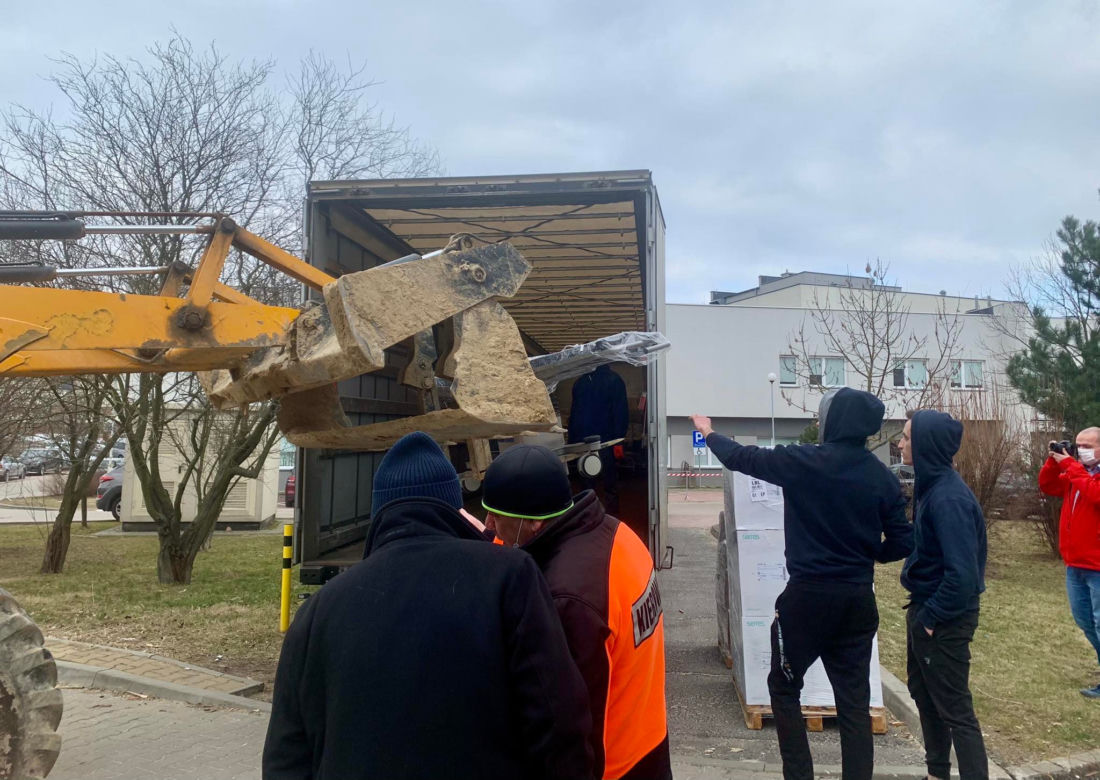 Z SPSK4 wyjechał tir medyczny do szpitala w Równem