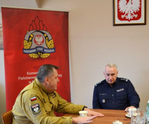 Stop pożarom traw!  Mówią policjanci i strażacy z Nowego Sącza 