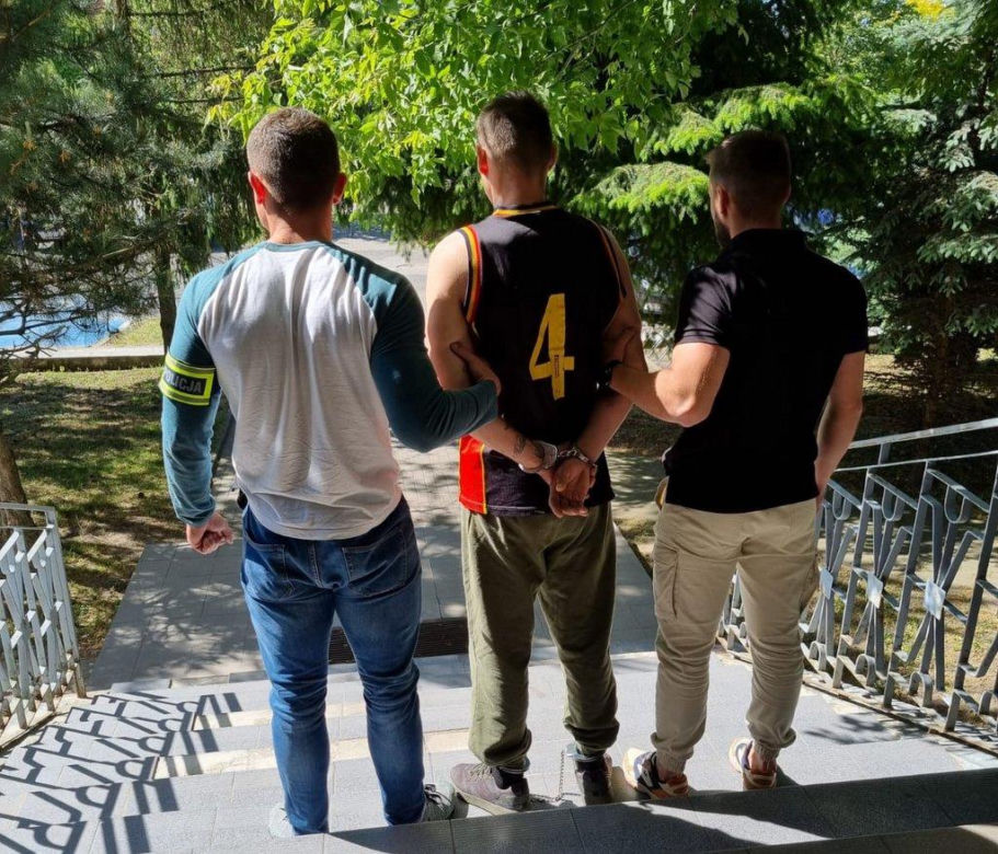 To oni napadli z nożem na bydgoskiego społecznika. Jeden znich, recydywista, odpowie za 11 kradzieży