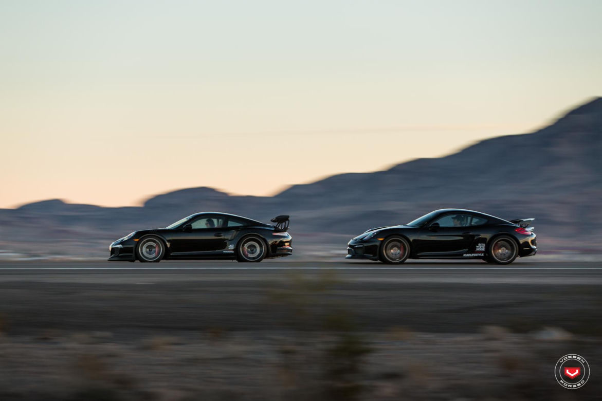 Porsche na felgach Vossen