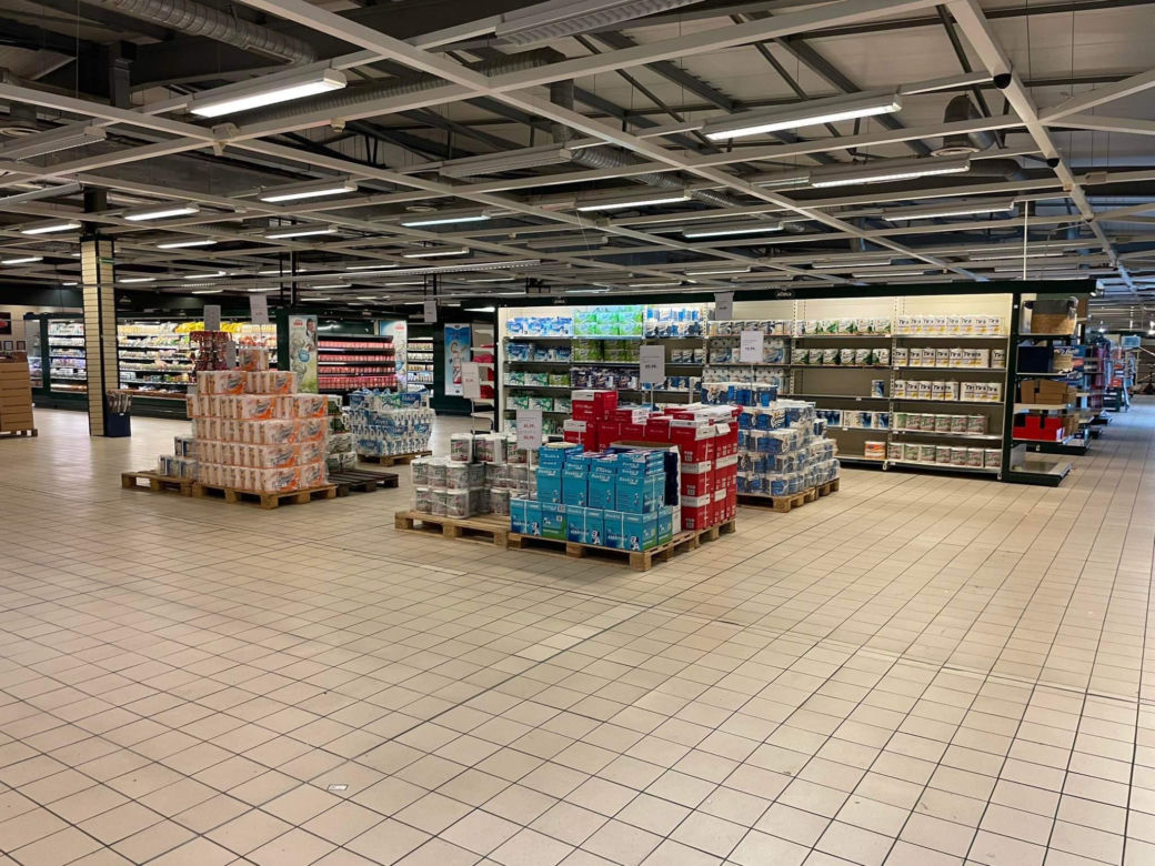 Znany market znika z mapy Krakowa. Tam nie zrobimy już zakupów