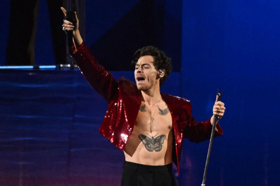 Nowa miłość Harry’ego Stylesa?! Te ujęcia nie pozostawiają złudzeń