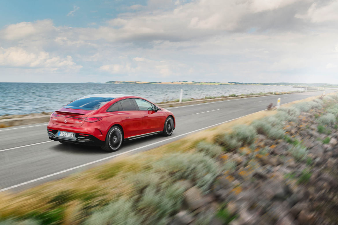 Mercedes-AMG EQE 43 (2022)