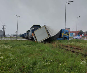 Zderzenie pociągu i ciężarówki