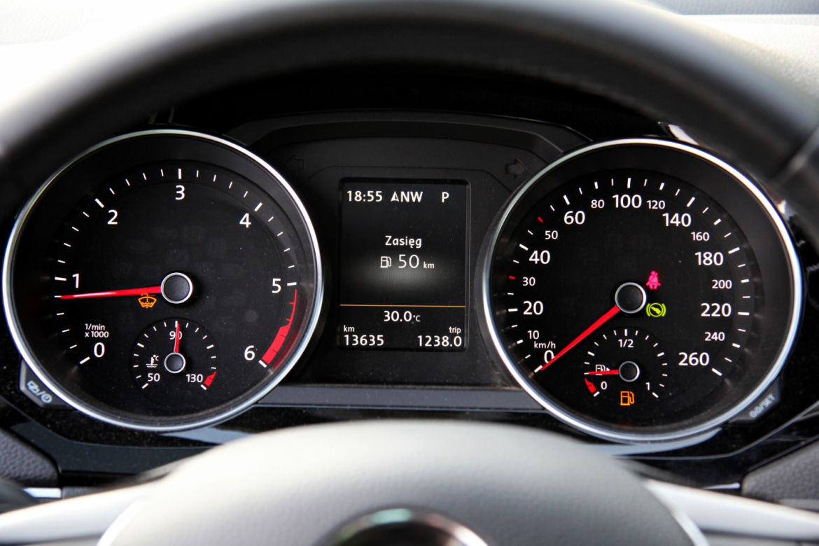 Volkswagen Jetta 1.4 TSI vs. Volkswagen Jetta 2.0 TDI
