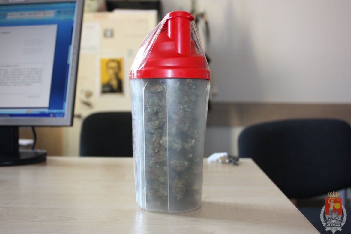 Marihuana w bidonie