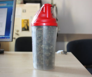 Marihuana w bidonie