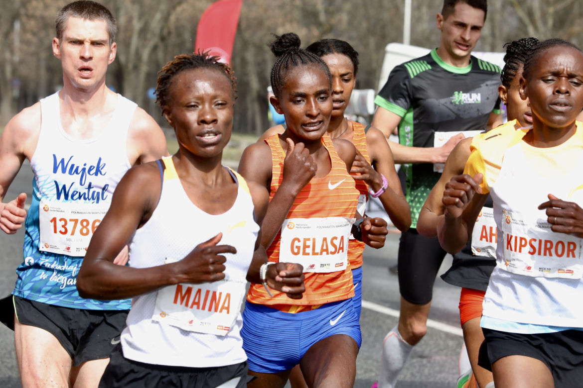 17. Półmaraton Warszawskie. Gigantyczne utrudnienia w stolicy. Ulicami przebiegnie 15 tysięcy osób!
