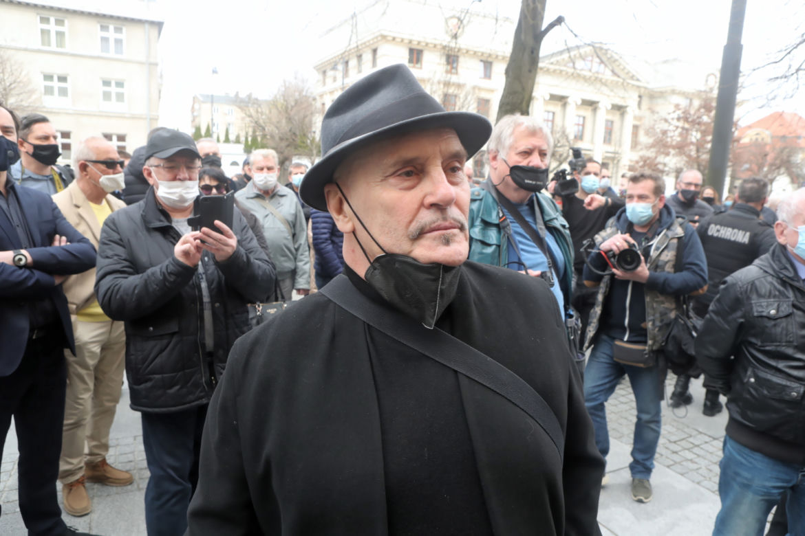 Pogrzeb Krzysztofa Krawczyka. Nabożeństwo żałobne w łódzkiej archikatedrze