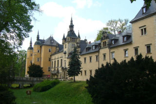 Szczęk mieczy i tętent kopyt, czyli Majówka Historyczna w Zamku Kliczków