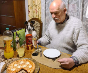 Janusz Korwin-Mikke: pizza, burgery i wino