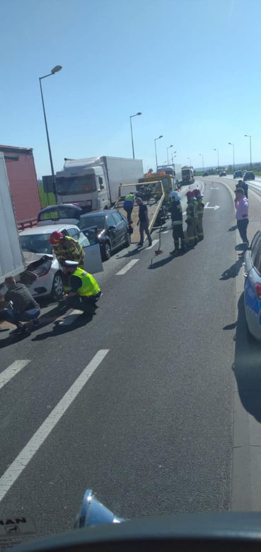Kujawsko-Pomorskie: Karambol na DK 10! Sprawcą pijany kierowca ciężarówki [ZDJĘCIA] 