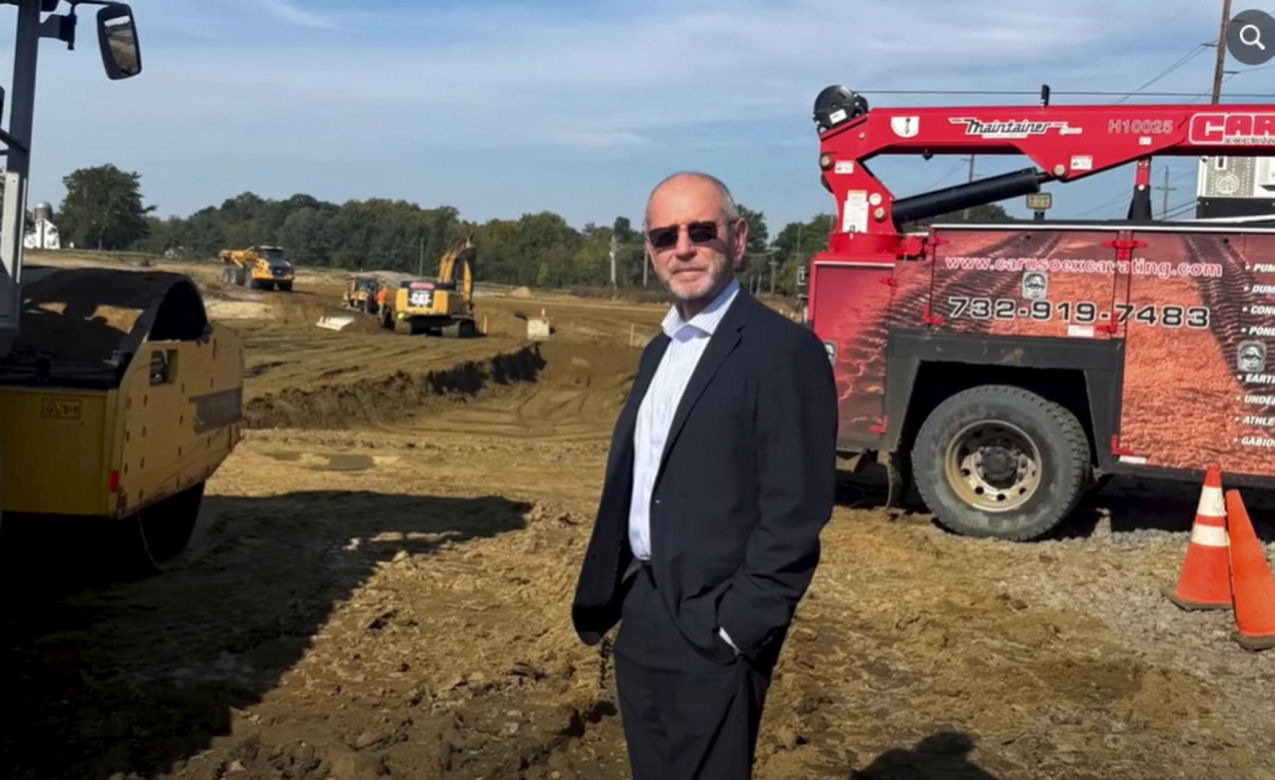 Burmistrz rzucił się na mieszkańca na obradach rady miasta w New Jersey