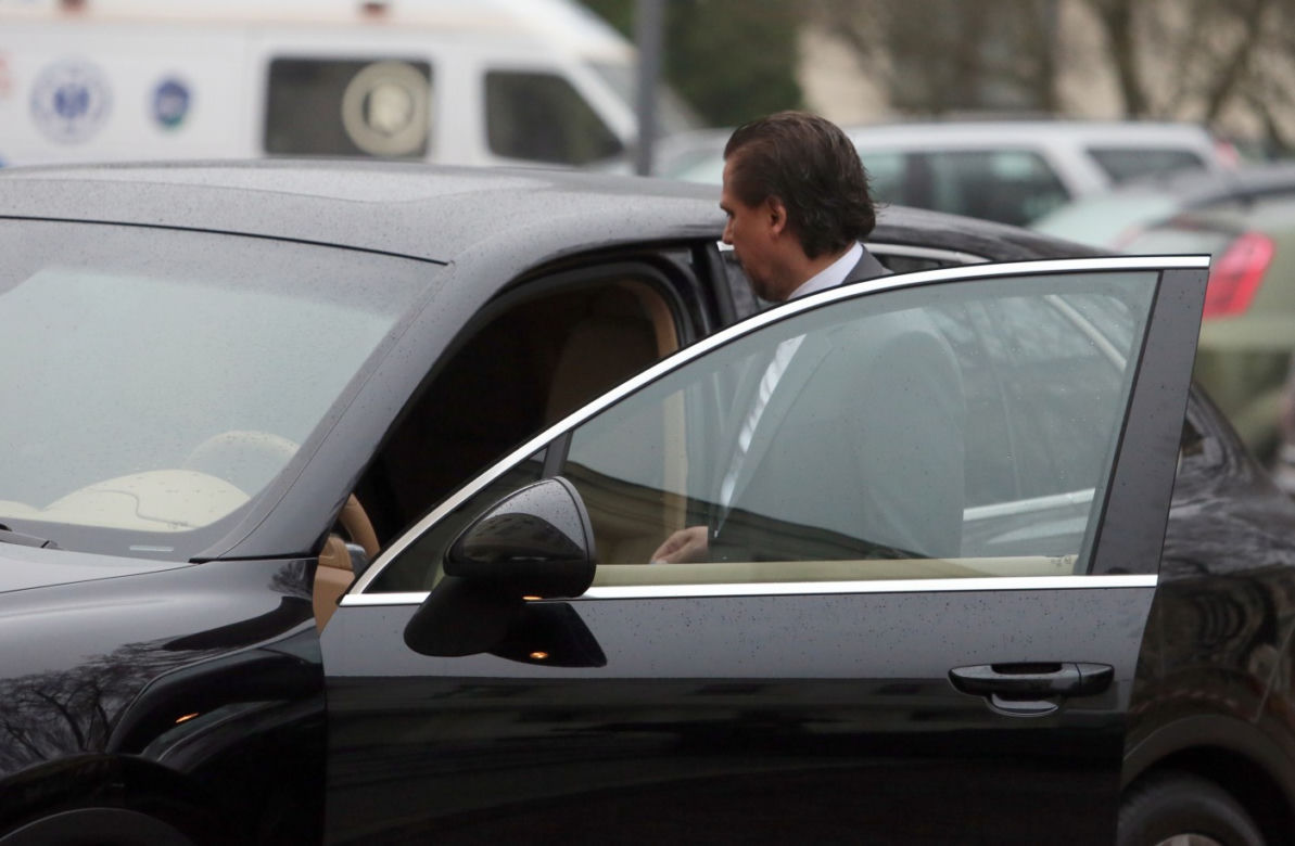 Agent Tomek/Tomasz Kaczmarek jeździ Porsche Cayenne S 