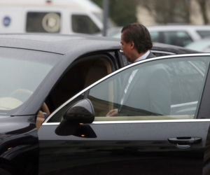 Agent Tomek/Tomasz Kaczmarek jeździ Porsche Cayenne S 