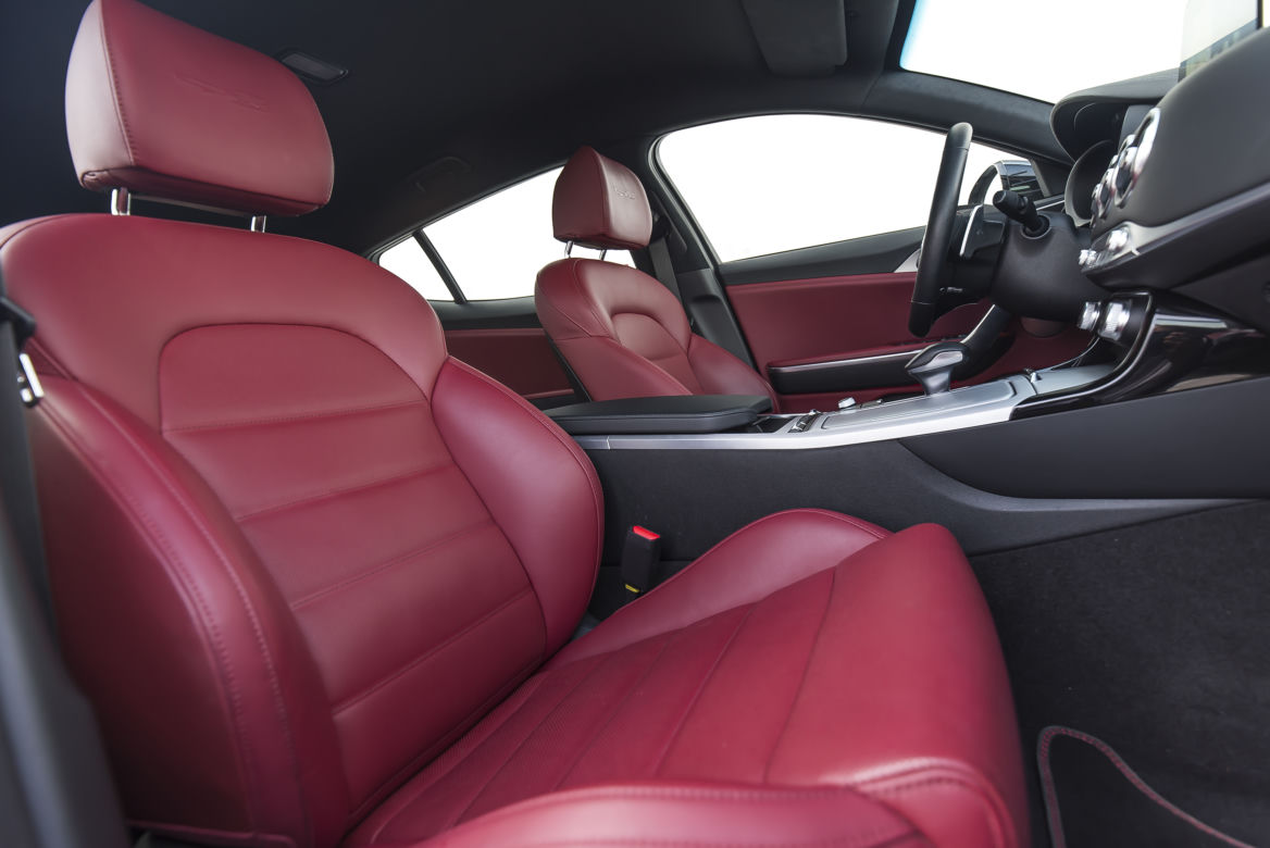 Kia Stinger 2.0 T-GDI 245 KM 8AT RWD GT Line