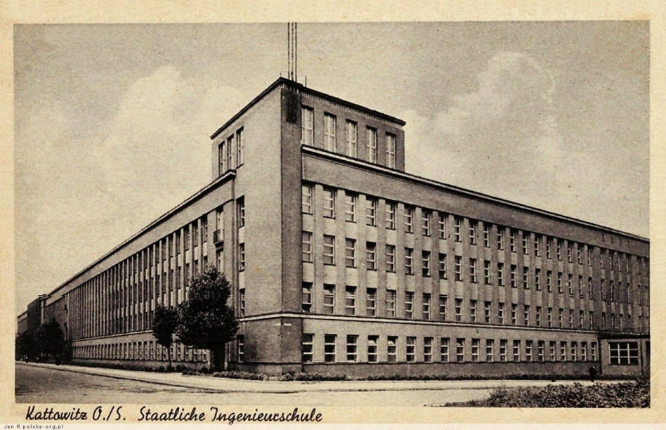 Wydział Teologiczny UŚ i Politechnika Śląska. Archispacery w Katowicach - zobacz zdjęcia obiektów ze spacerów SARP i IDA BŚ