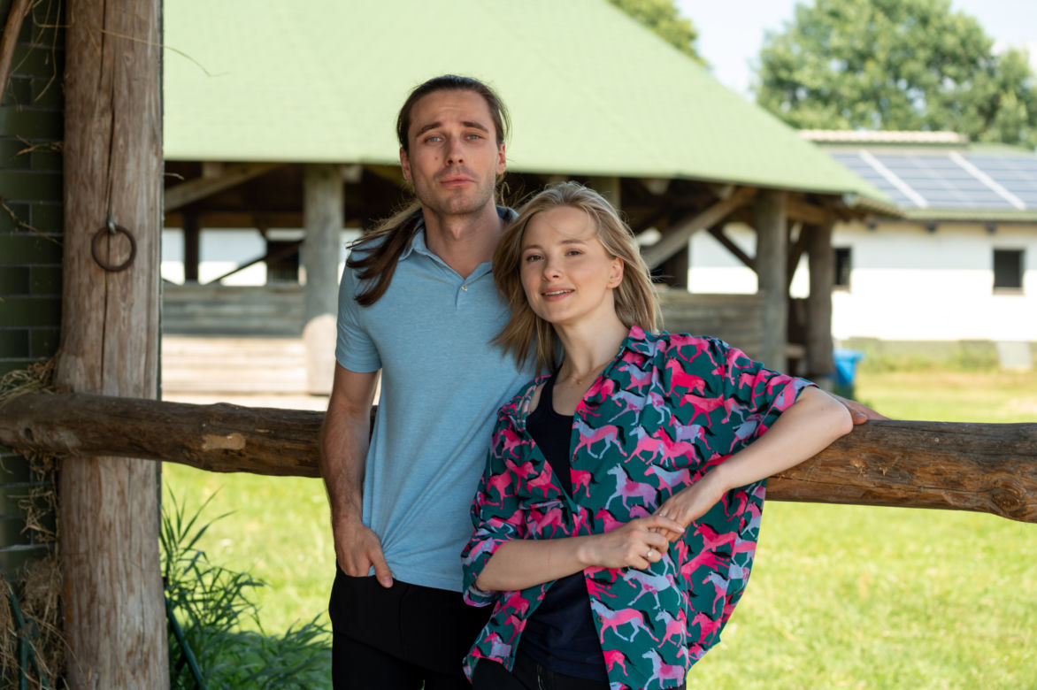 Barwy szczęścia, odcinek 2758: Sofia (Valeri Guliaieva), Cezary Rawicz (Marcel Opaliński)