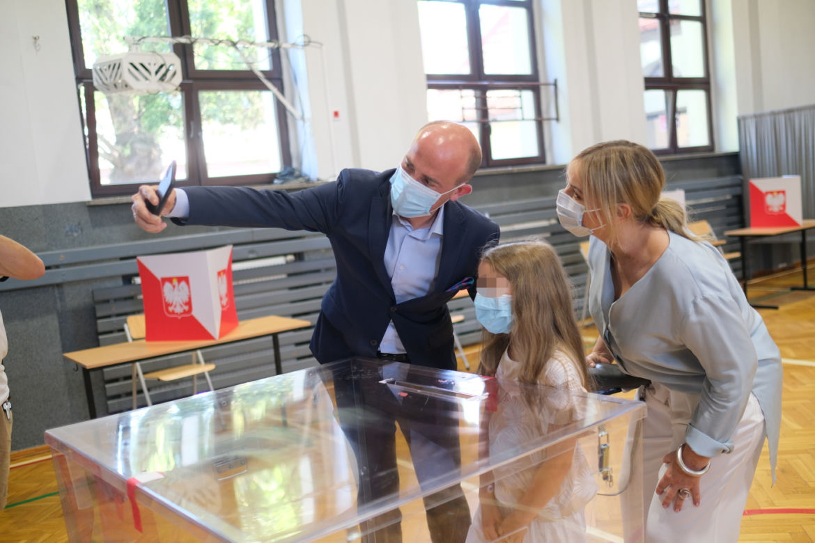 Wybory 2020 Borys Budka juz zagłosował z rodziną