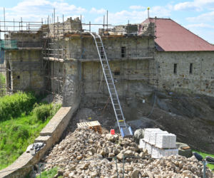 Odbudowa zamku w Dobczycach