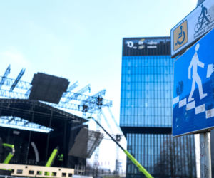 Scena Sylwestra z Dwójką TVP w trakcie budowy