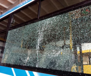 Nysa: Autobus miejski ostrzelany?