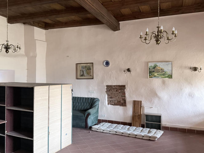 Dwór Czarne w Jeleniej Górze