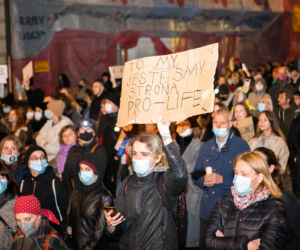 Kraków: Ani jednej więcej. Protest po śmierci ciężarnej Izabeli z Pszczyny