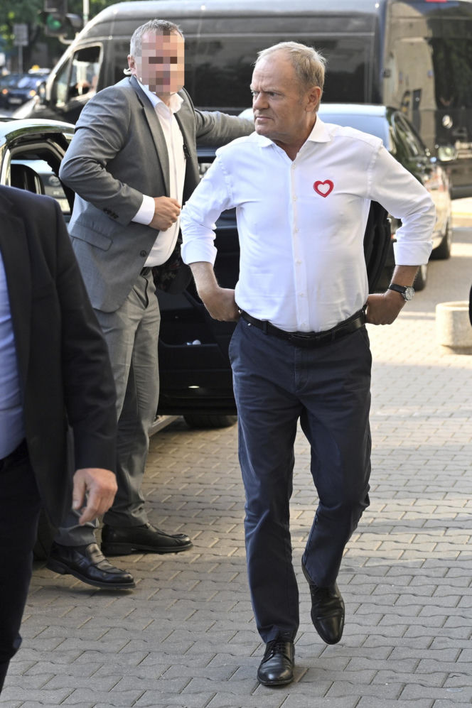 Tusk wezwał na dywanik KO