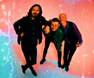 Zagrali przed Jackiem Whitem - wydali nowy singiel! Posłuchaj The Great Attractor od Cinemon