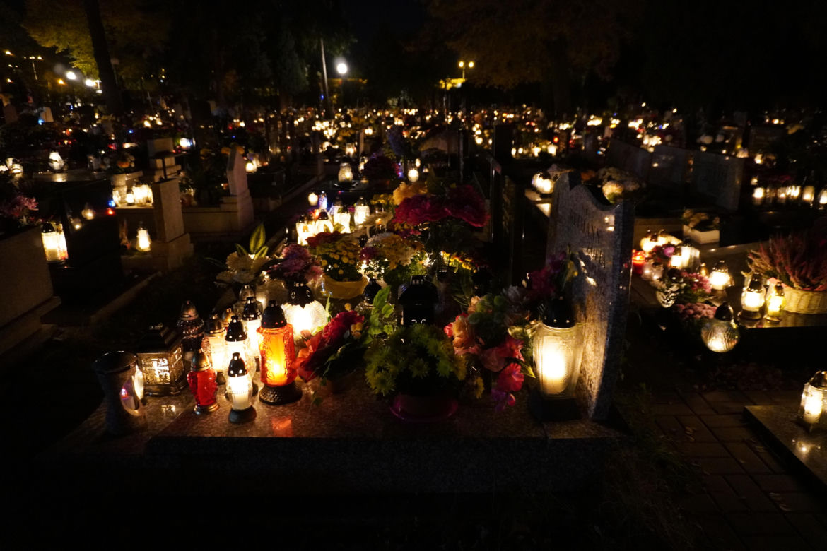 Wszystkich Świętych na cmentarzu w Katowicach-Piotrowicach 