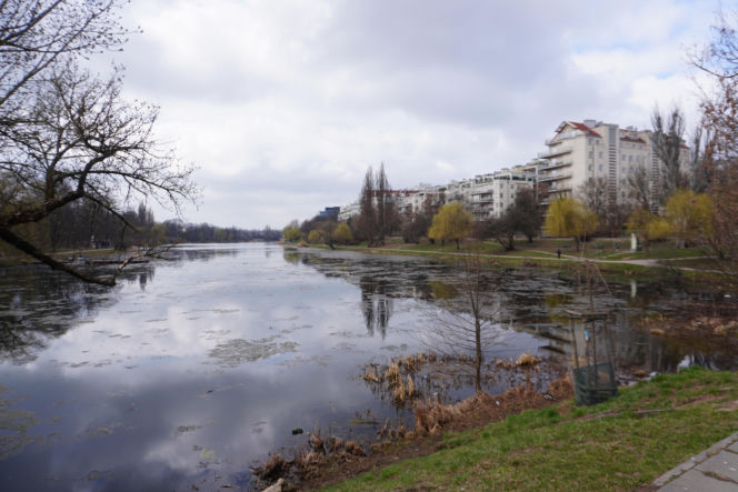 Kładka w Parku Skaryszewskim nieczynna od 2022 roku