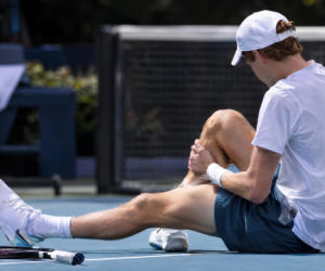Jannik Sinner kończy sezon przez kontuzję. Kiedy lider ATP wróci na kort?