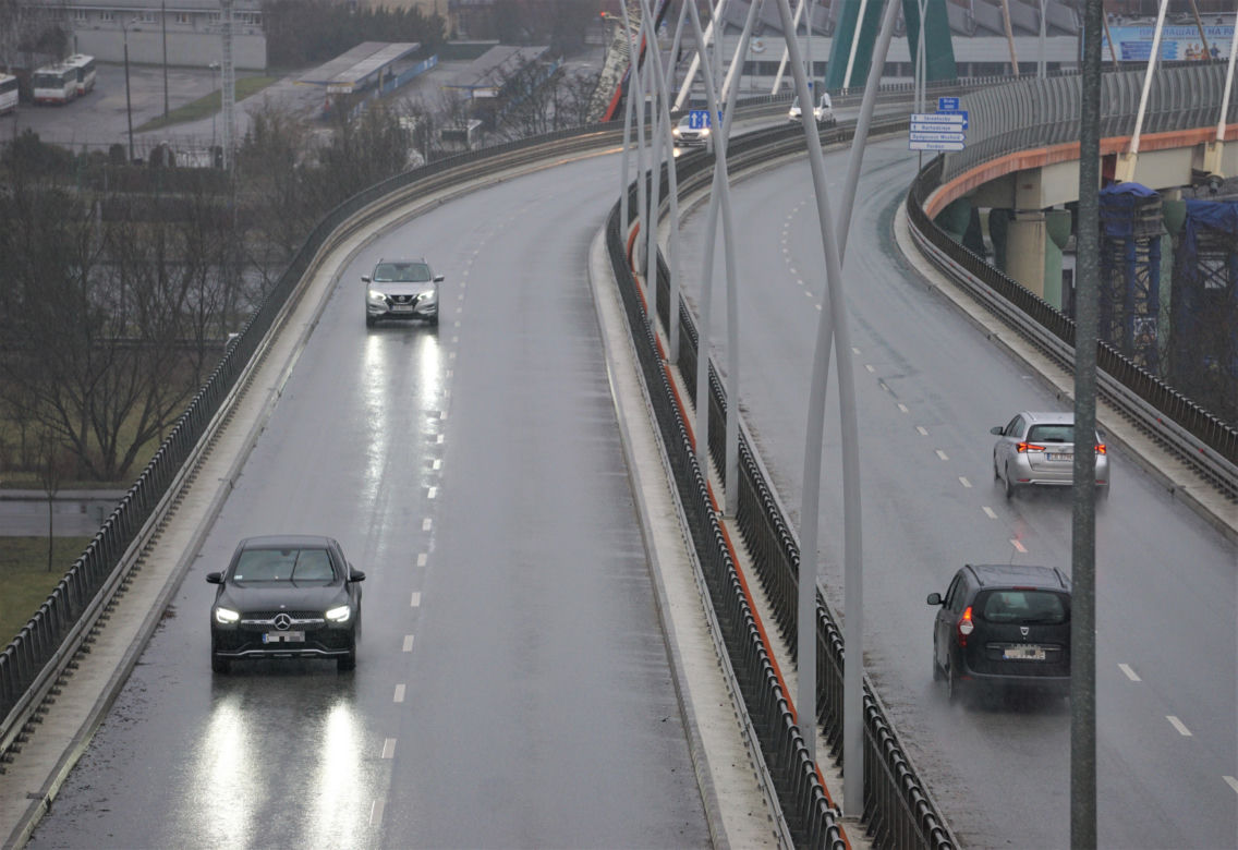 Trasa Uniwersytecka jest już przejezdna! Kierowcy czekali na to prawie rok