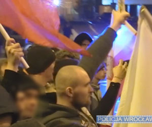 Osoby poszukiwane przez policję po wrocławskim Marszu Niepodległości