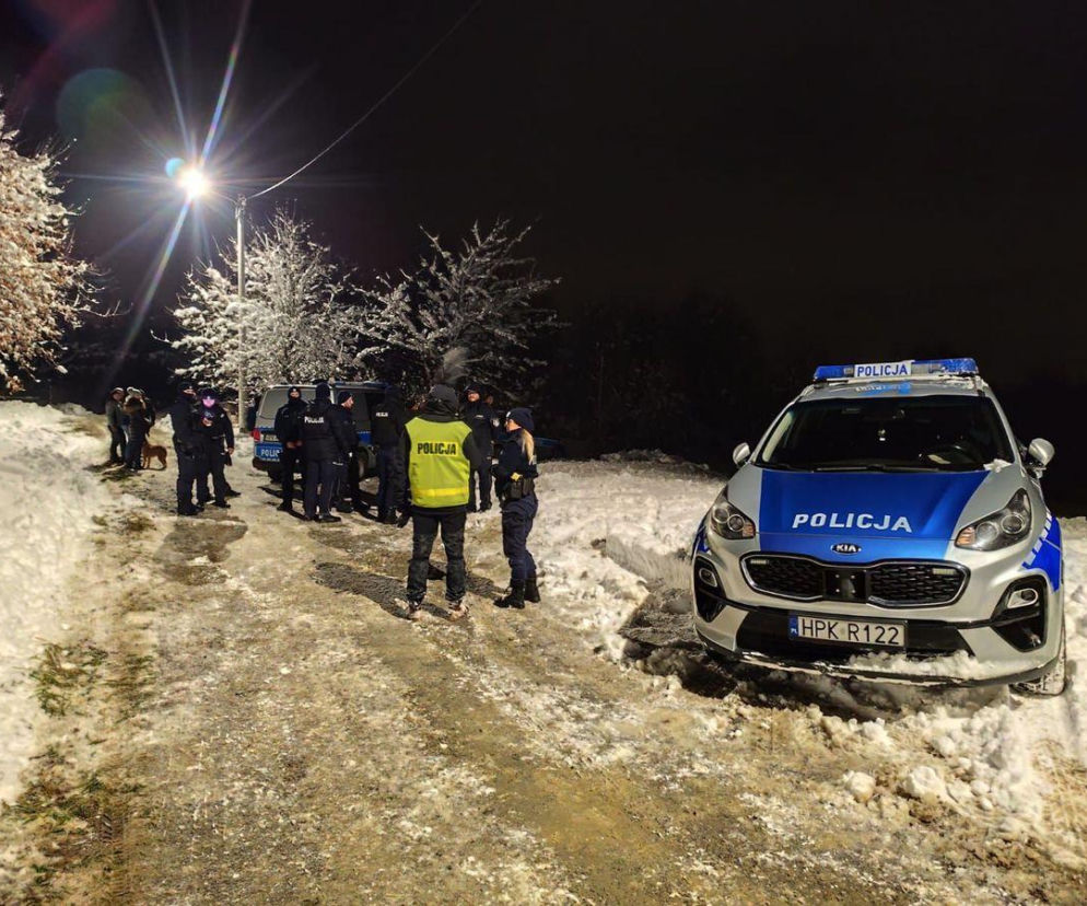 Ponad doba intensywnych poszukiwań zakończyła się tragicznie. 88-latka spod Rzeszowa nie żyje
