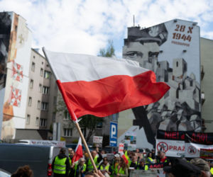 Dramat setek rodzin pod Warszawą! Nowa autostrada zburzy ich domy?! „Żyjemy na bombie”