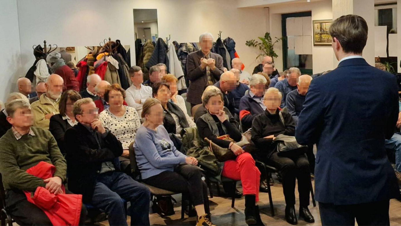 Trzaskowski i Krajewski walczą w dzielnicach