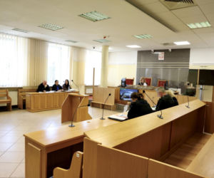 Właściciel schroniska „Happy Dog” szokuje. Chciał usunięcia sędziego ze sprawy!