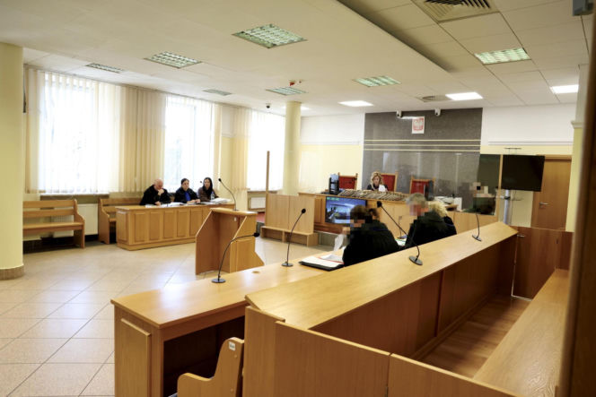 Właściciel schroniska „Happy Dog” szokuje. Chciał usunięcia sędziego ze sprawy!