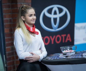 Piękne hostessy na targach Fleet Market 2017