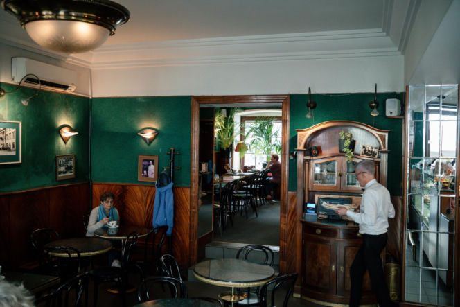 Najstarsza kawiarnia w Warszawie może zniknąć z Nowego Światu