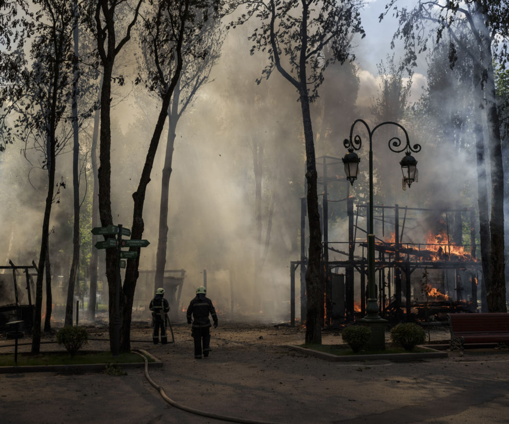 Wojna na Ukrainie. Rosjanie kontynuują ostrzał. Zbombardowali nawet plac zabaw w Charkowie! 