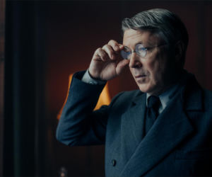 W roli głównej Jakub Gierszał, w obsadzie m.in. Aidan Gillen, Paul Freeman, Julia Pietrucha, Wojciech Mecwaldowski, Anna Próchniak, Mateusz Kościukiewicz, Antoni Pawlicki oraz Tomasz Kot.